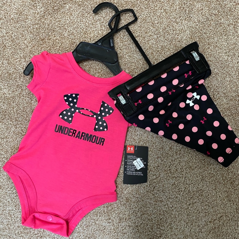 Brand new under armour 0-3 month girls set!